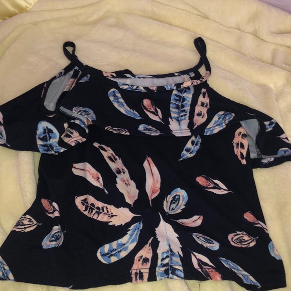 Leaf design summer top - Picture 1 of 3
